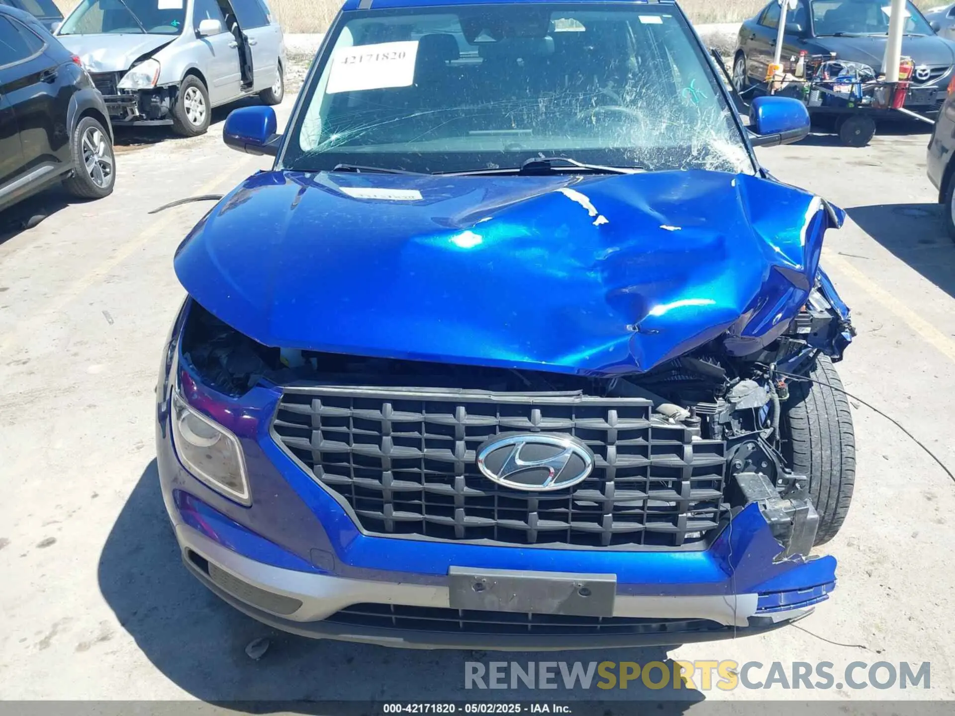 12 fotografías del automóvil dañado KMHRB8A39MU125260 HYUNDAI VENUE 2021