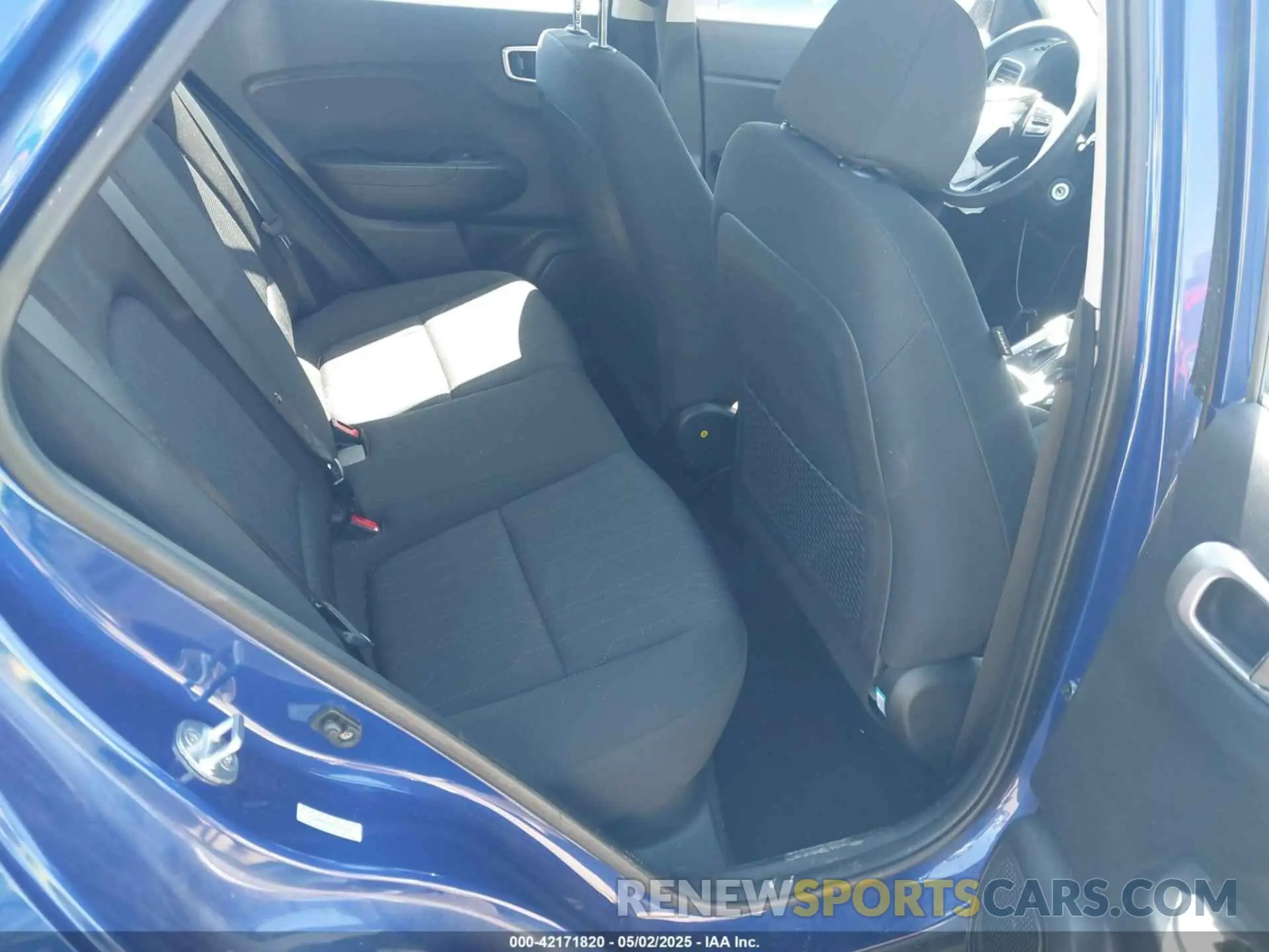 8 fotografías del automóvil dañado KMHRB8A39MU125260 HYUNDAI VENUE 2021