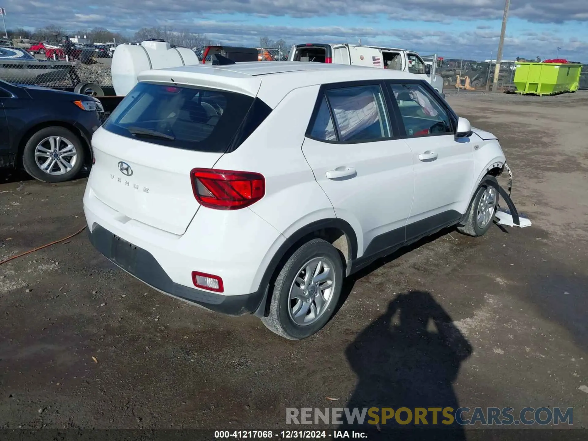 4 fotografías del automóvil dañado KMHRB8A3XMU076716 HYUNDAI VENUE 2021