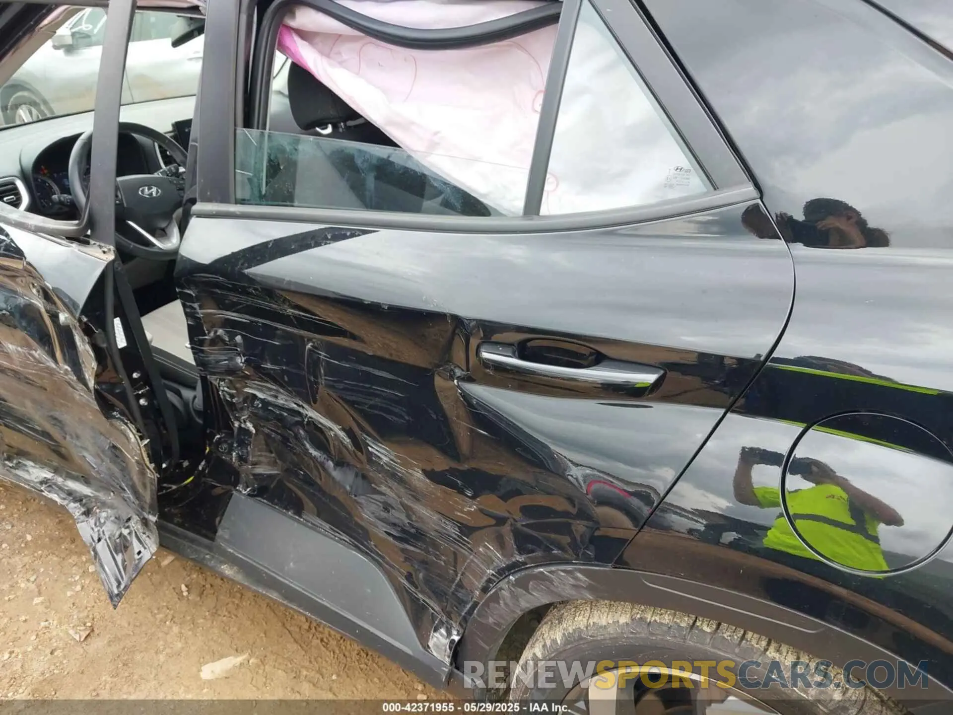 6 fotografías del automóvil dañado KMHRC8A32MU117899 HYUNDAI VENUE 2021