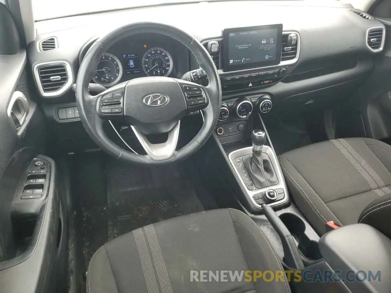 8 fotografías del automóvil dañado KMHRC8A32MU125470 HYUNDAI VENUE 2021