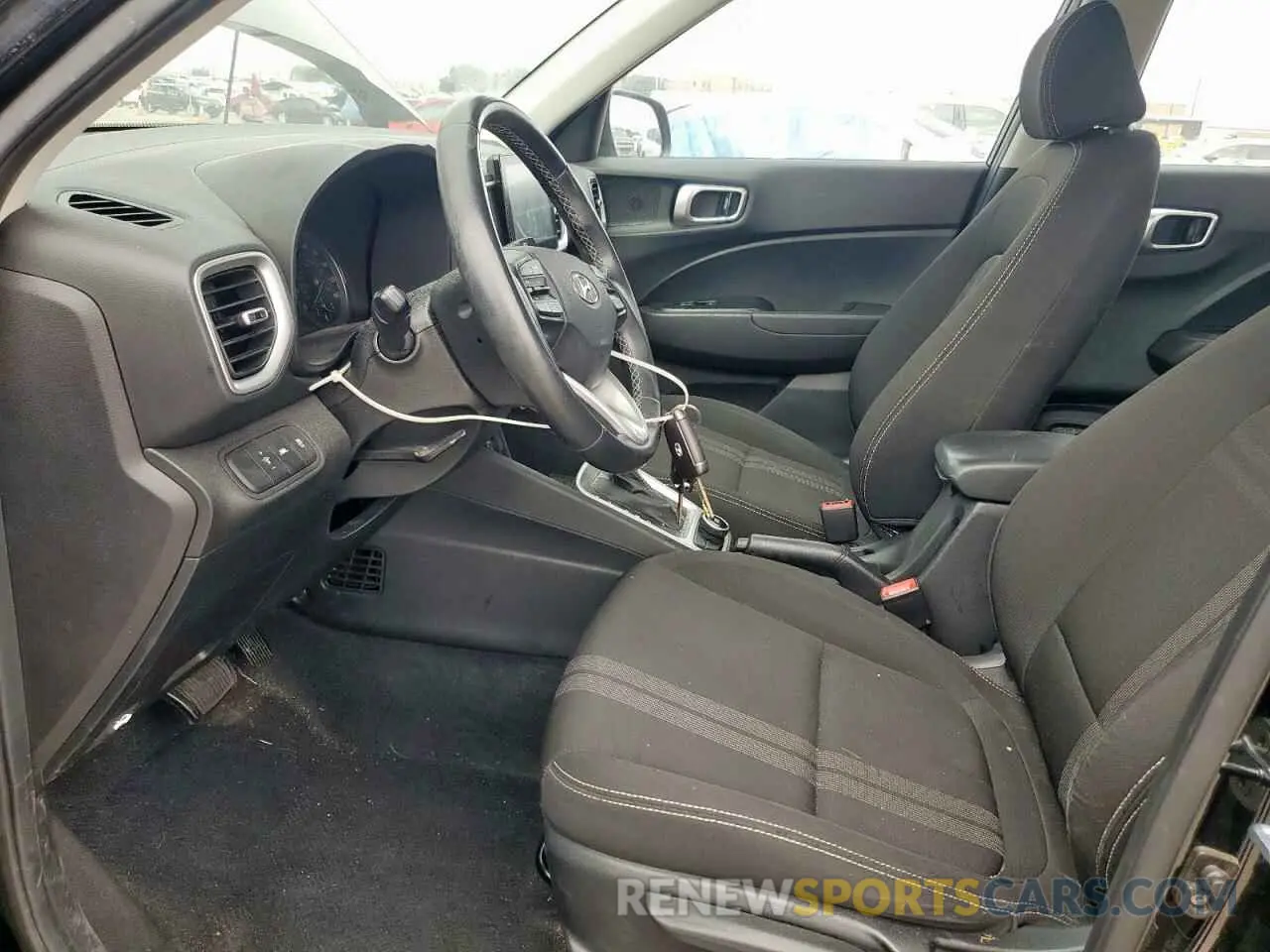 7 fotografías del automóvil dañado KMHRC8A33MU072942 HYUNDAI VENUE 2021