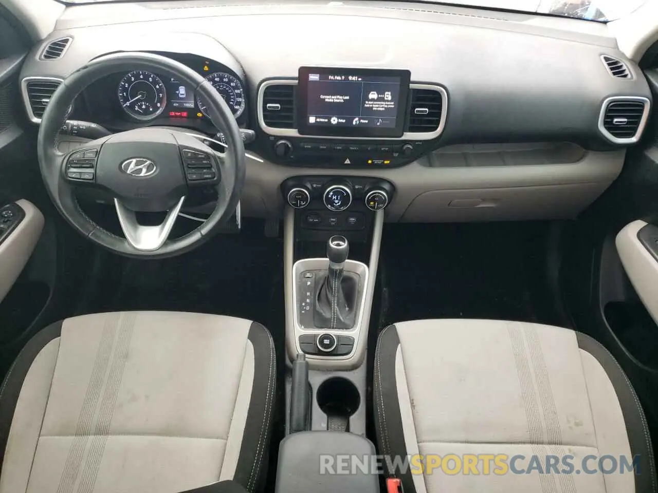 8 fotografías del automóvil dañado KMHRC8A33MU126868 HYUNDAI VENUE 2021