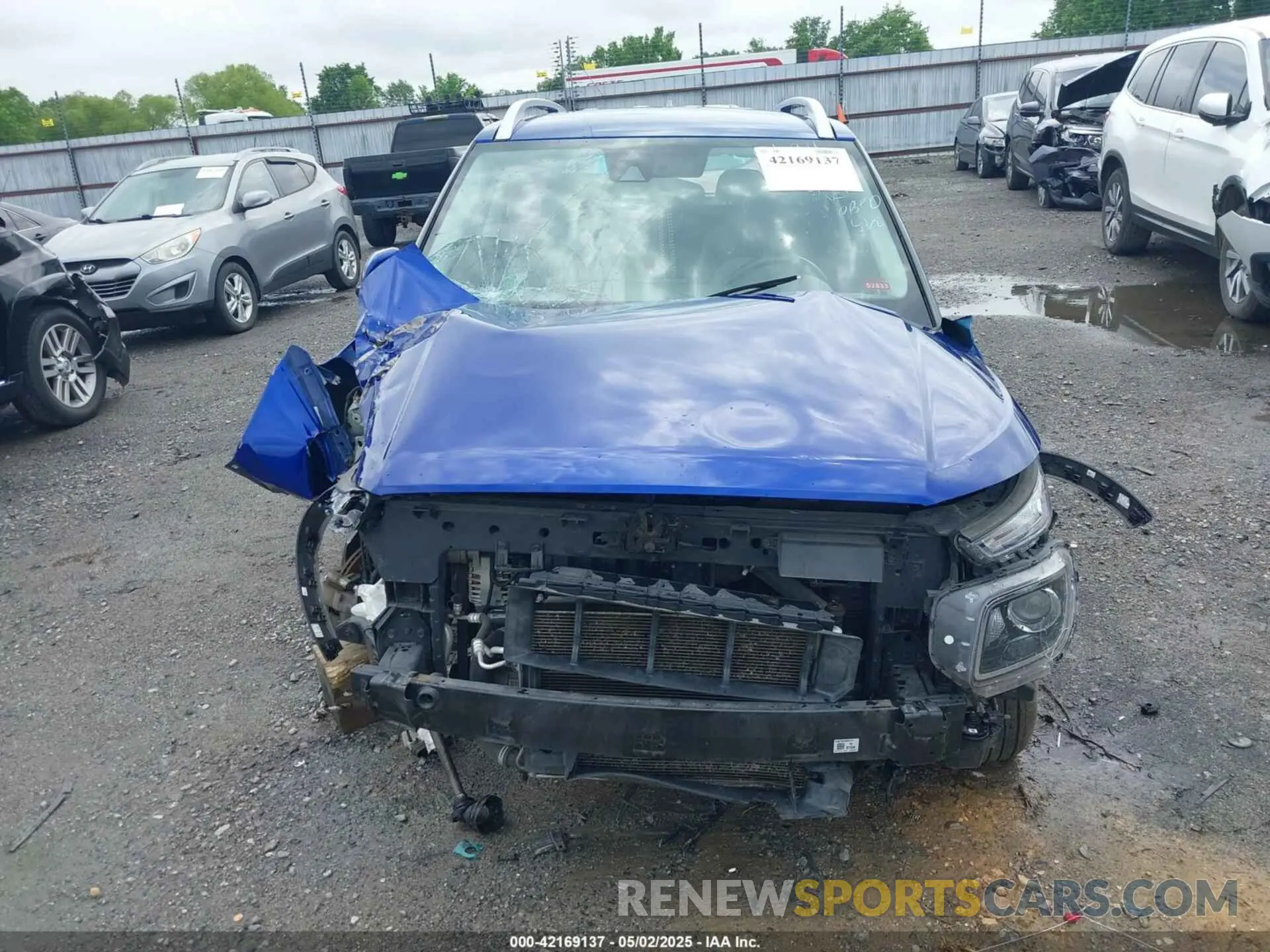12 fotografías del automóvil dañado KMHRC8A34MU071346 HYUNDAI VENUE 2021