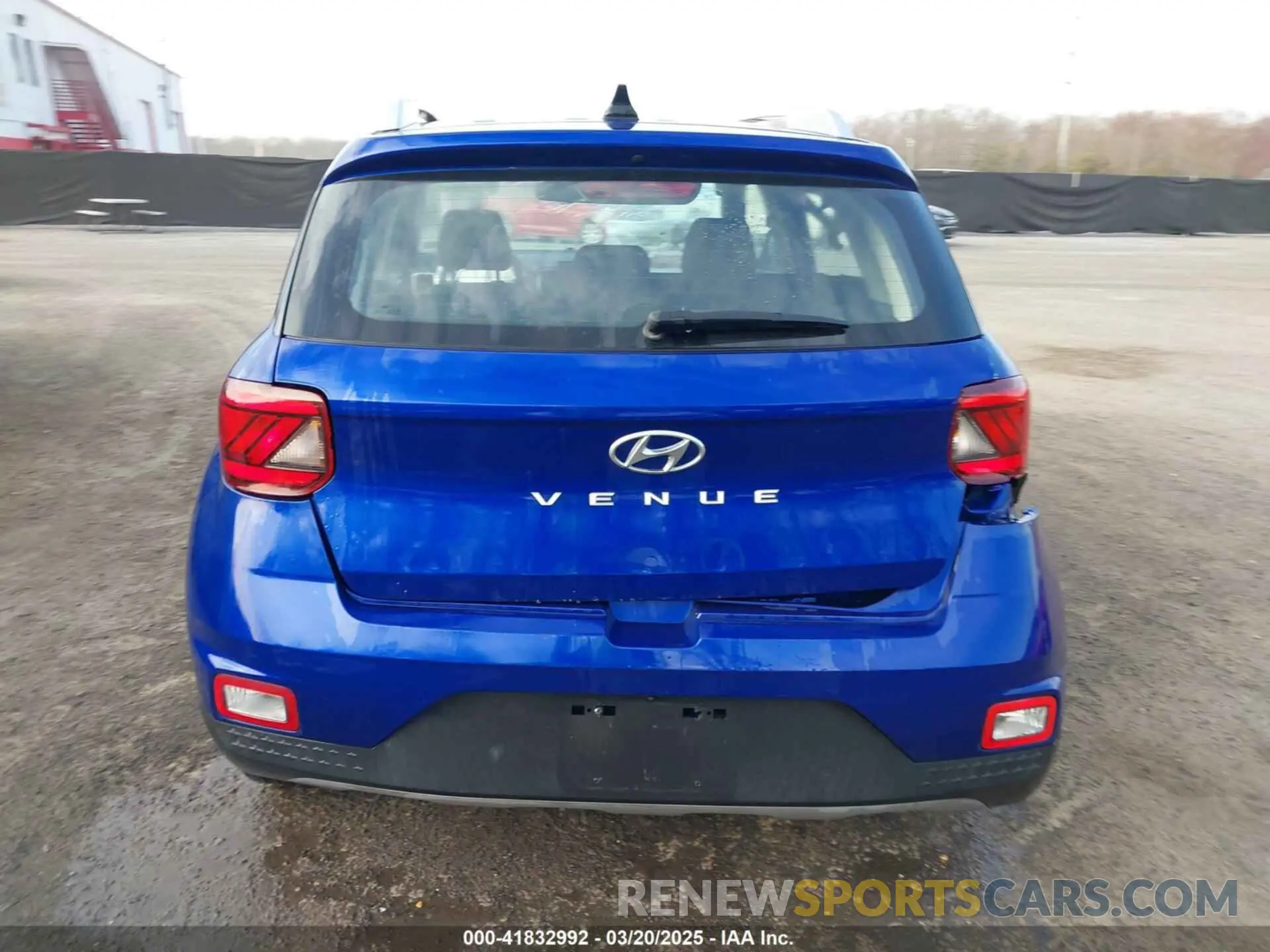 16 fotografías del automóvil dañado KMHRC8A34MU109612 HYUNDAI VENUE 2021
