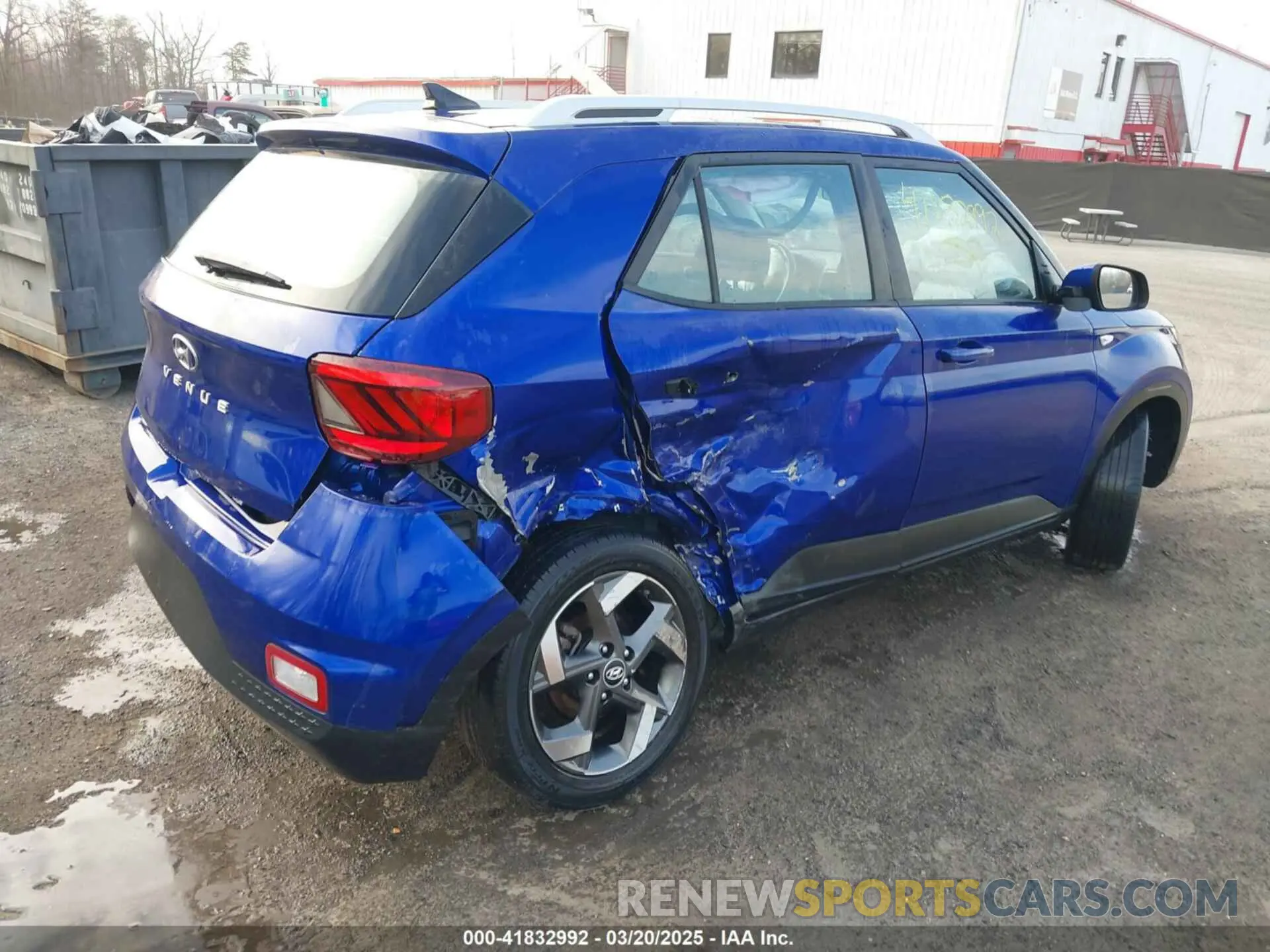 4 fotografías del automóvil dañado KMHRC8A34MU109612 HYUNDAI VENUE 2021
