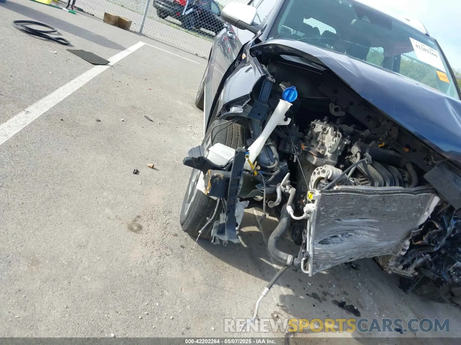 17 fotografías del automóvil dañado KMHRC8A37MU092272 HYUNDAI VENUE 2021