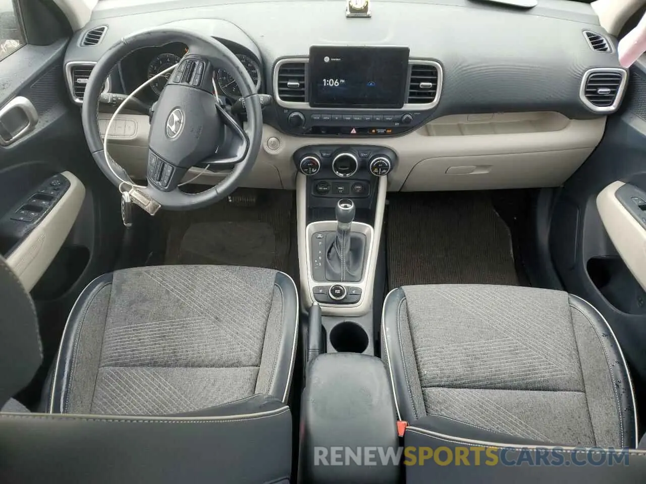 8 fotografías del automóvil dañado KMHRC8A37MU101620 HYUNDAI VENUE 2021