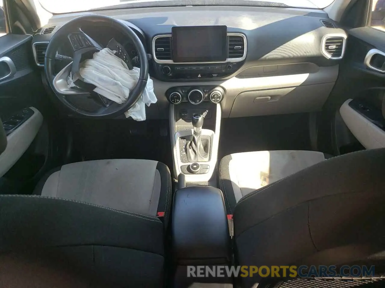 8 fotografías del automóvil dañado KMHRC8A38MU071785 HYUNDAI VENUE 2021