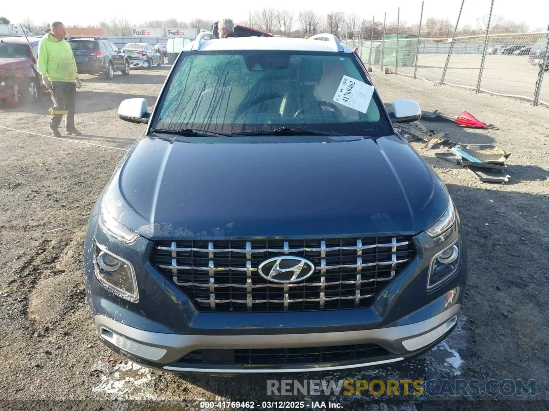 12 fotografías del automóvil dañado KMHRC8A39MU082116 HYUNDAI VENUE 2021