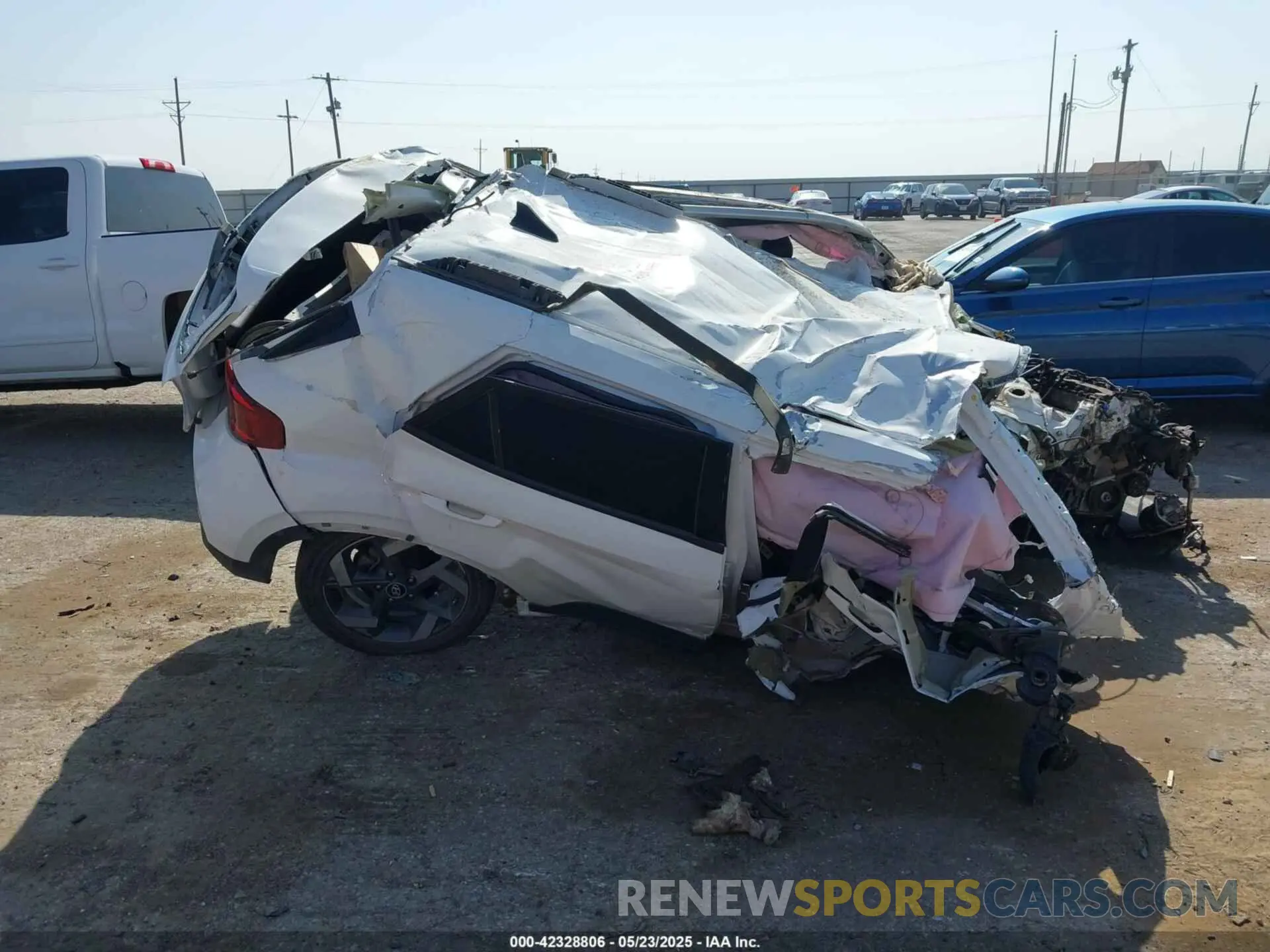 12 fotografías del automóvil dañado KMHRC8A39MU126972 HYUNDAI VENUE 2021