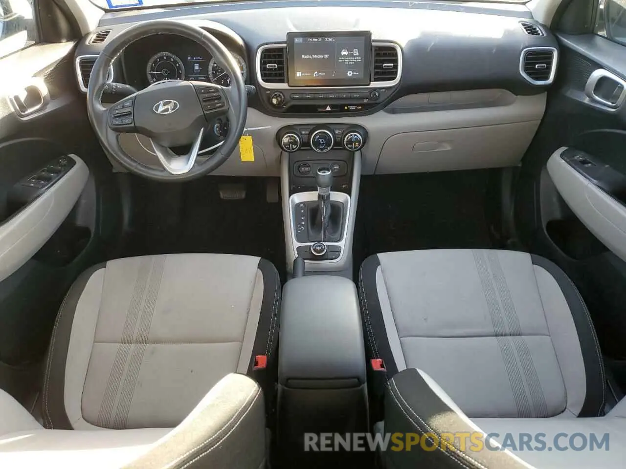 8 fotografías del automóvil dañado KMHRC8A3XMU063820 HYUNDAI VENUE 2021