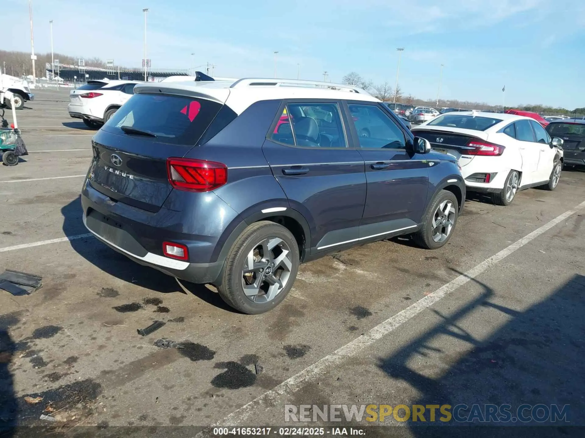 4 fotografías del automóvil dañado KMHRC8A3XMU109145 HYUNDAI VENUE 2021