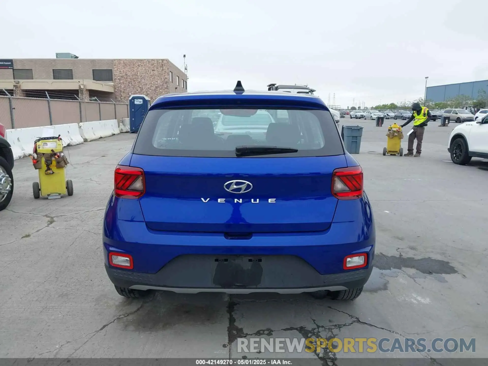 16 fotografías del automóvil dañado KMHRB8A31NU202298 HYUNDAI VENUE 2022
