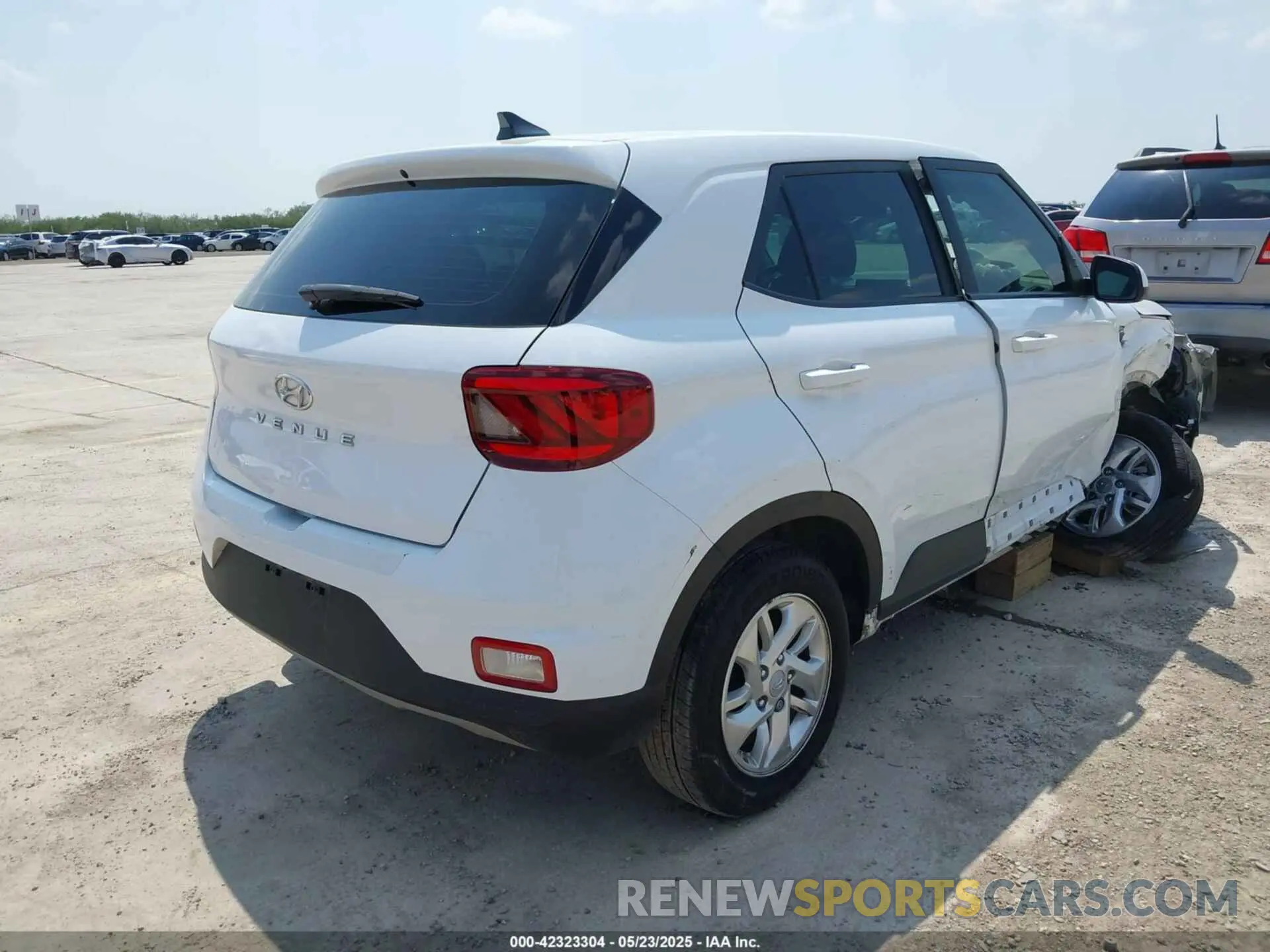 4 fotografías del automóvil dañado KMHRB8A32NU153287 HYUNDAI VENUE 2022