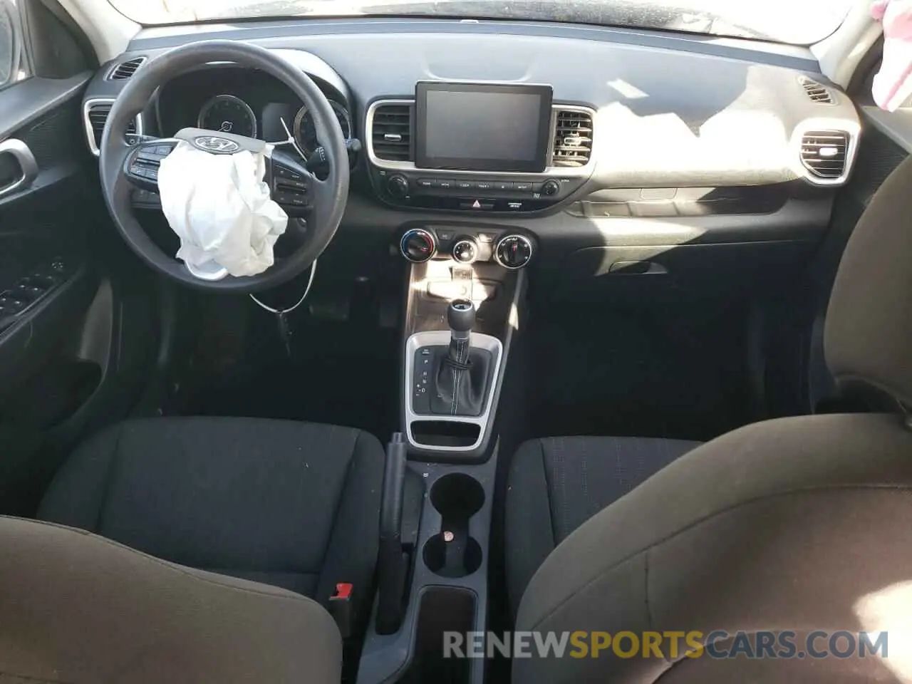 8 fotografías del automóvil dañado KMHRB8A33NU195368 HYUNDAI VENUE 2022