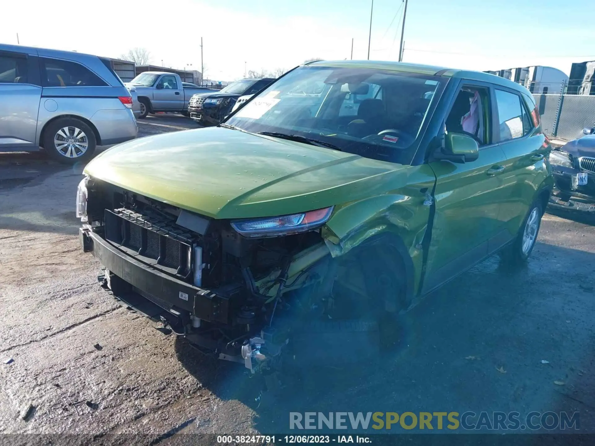 2 fotografías del automóvil dañado KMHRB8A39NU140634 HYUNDAI VENUE 2022