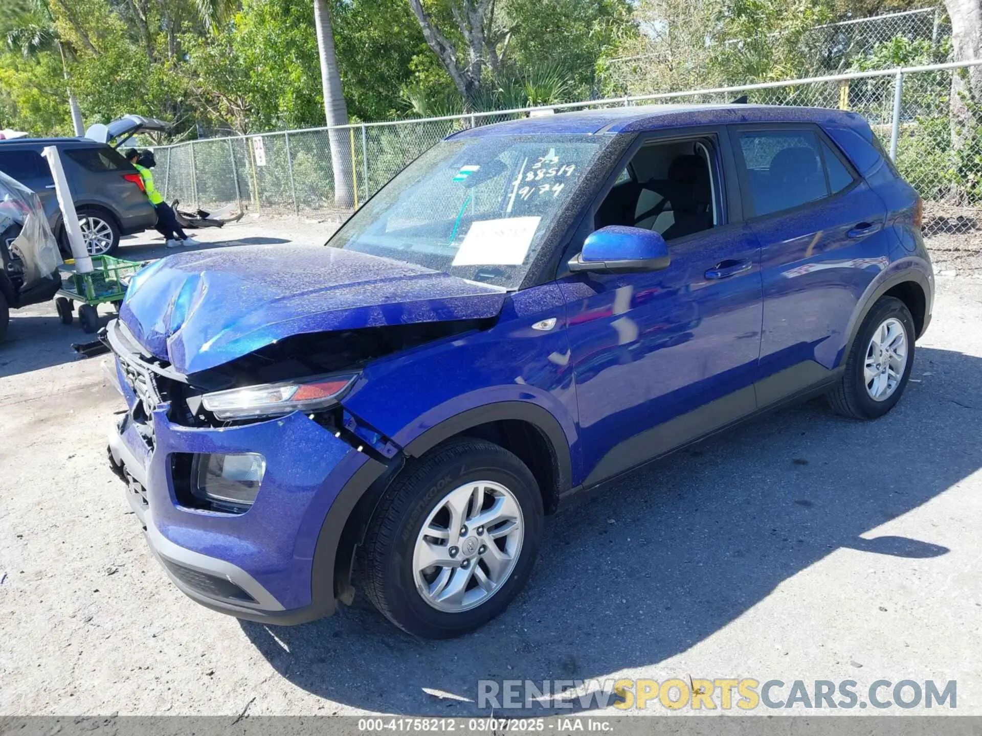 2 fotografías del automóvil dañado KMHRB8A3XNU199174 HYUNDAI VENUE 2022