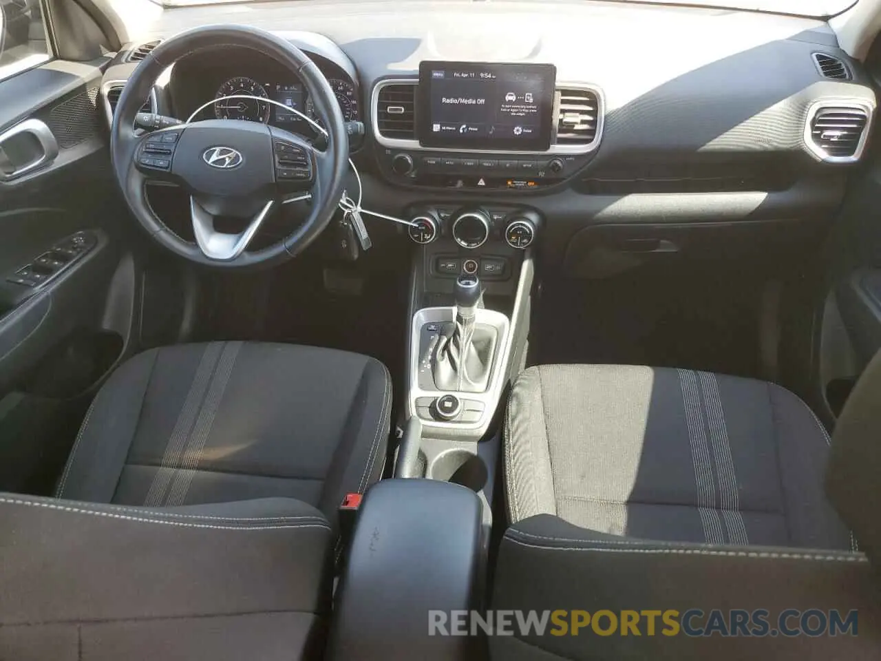 8 fotografías del automóvil dañado KMHRC8A30NU167153 HYUNDAI VENUE 2022