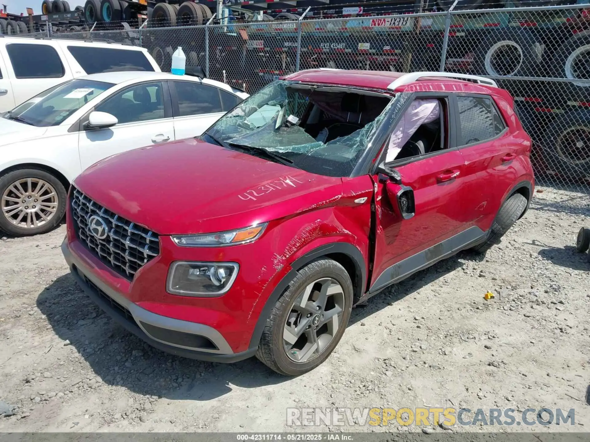 2 fotografías del automóvil dañado KMHRC8A30NU186656 HYUNDAI VENUE 2022
