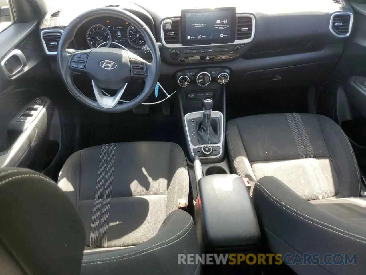 8 fotografías del automóvil dañado KMHRC8A32NU150676 HYUNDAI VENUE 2022