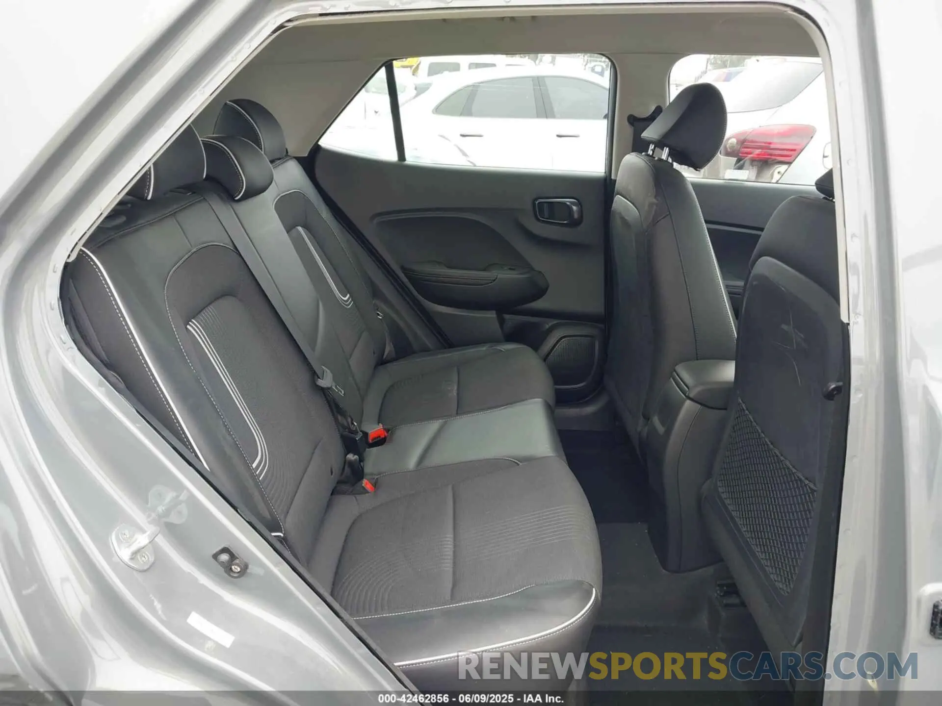 8 fotografías del automóvil dañado KMHRC8A34NU138304 HYUNDAI VENUE 2022