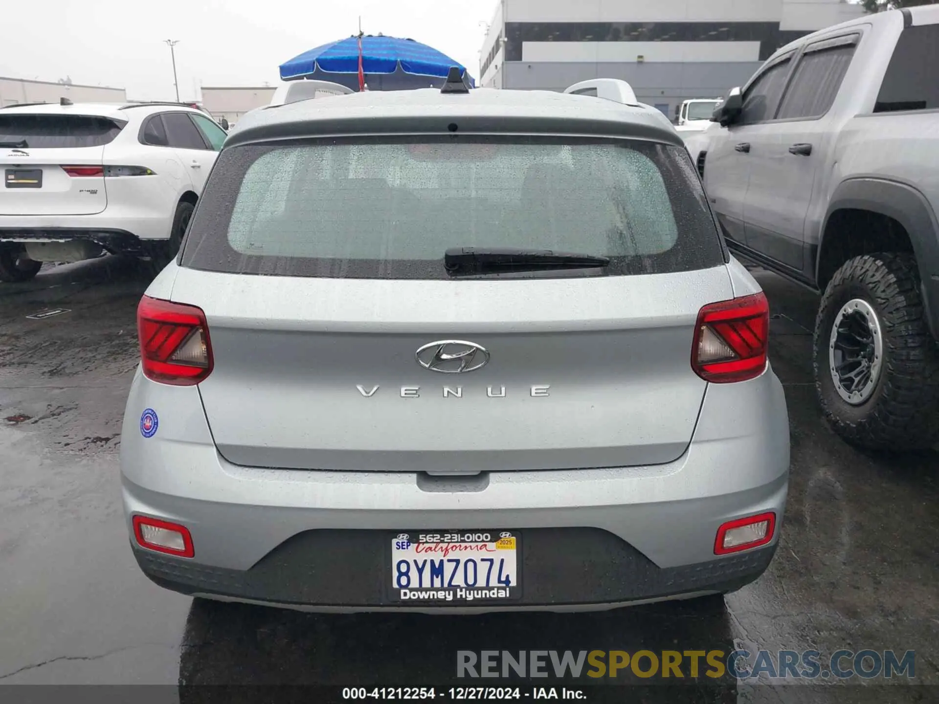 17 fotografías del automóvil dañado KMHRC8A35NU134584 HYUNDAI VENUE 2022