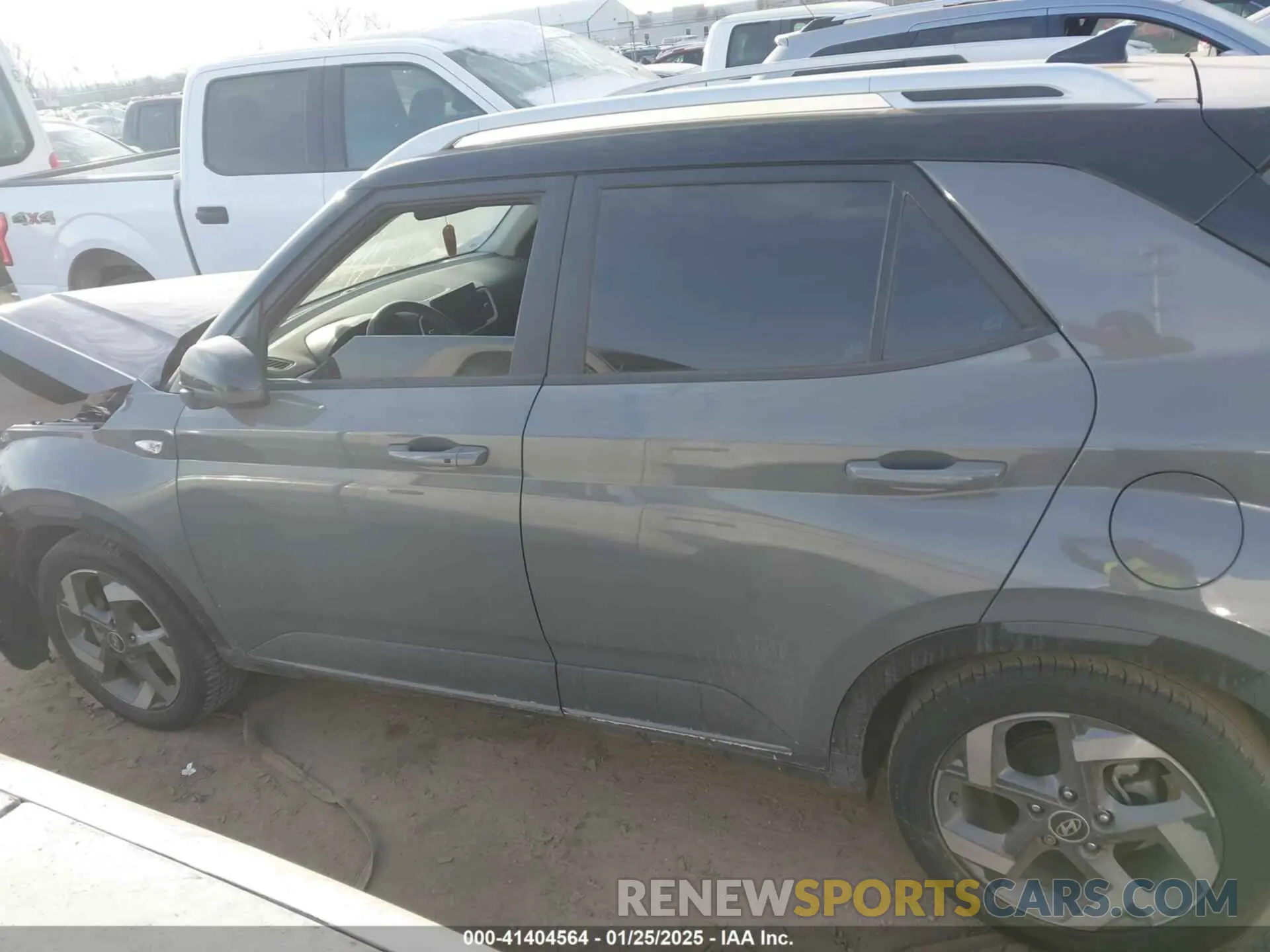 14 fotografías del automóvil dañado KMHRC8A37NU176285 HYUNDAI VENUE 2022