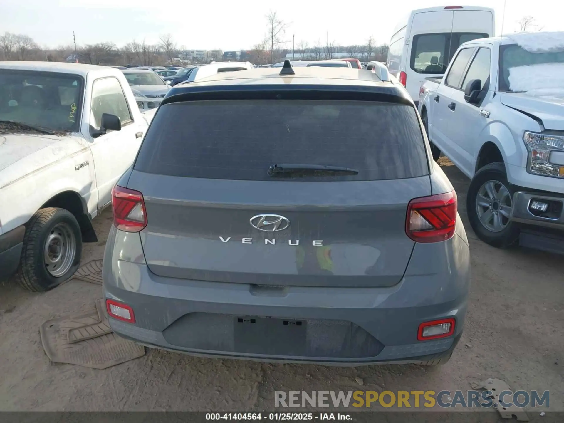 16 fotografías del automóvil dañado KMHRC8A37NU176285 HYUNDAI VENUE 2022