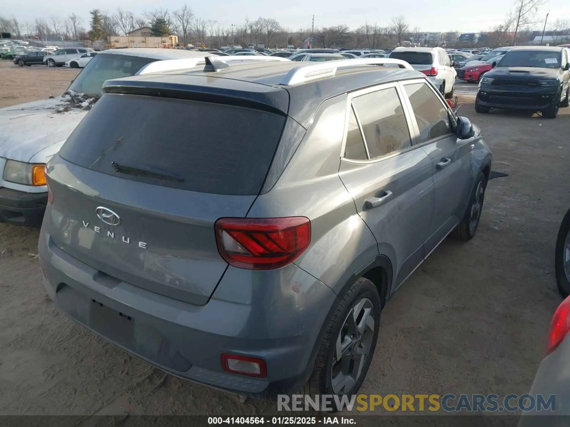 4 fotografías del automóvil dañado KMHRC8A37NU176285 HYUNDAI VENUE 2022