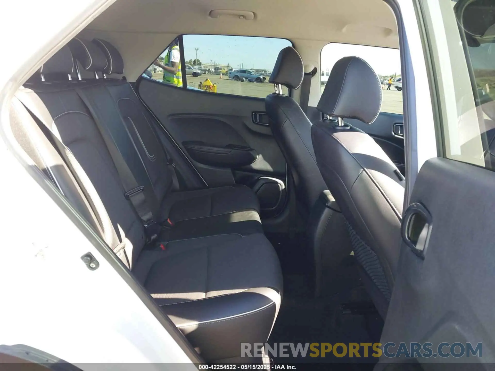 8 fotografías del automóvil dañado KMHRC8A38NU137933 HYUNDAI VENUE 2022