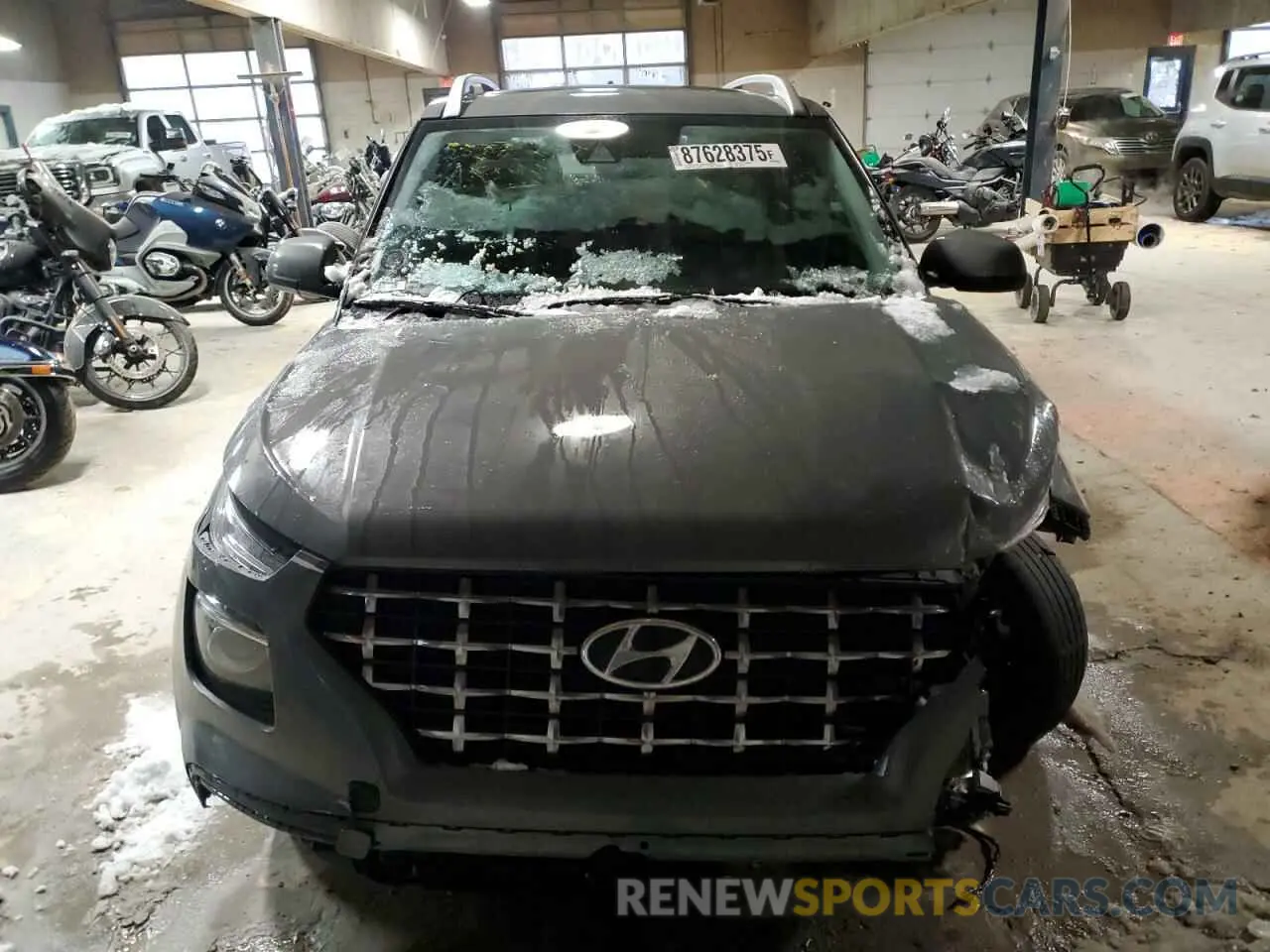 5 fotografías del automóvil dañado KMHRC8A3XNU207156 HYUNDAI VENUE 2022