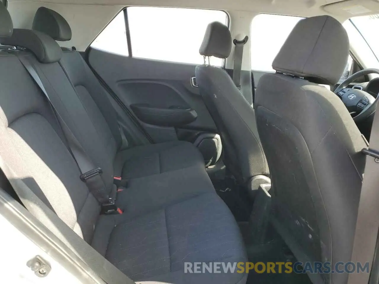10 fotografías del automóvil dañado KMHRB8A31PU218391 HYUNDAI VENUE 2023