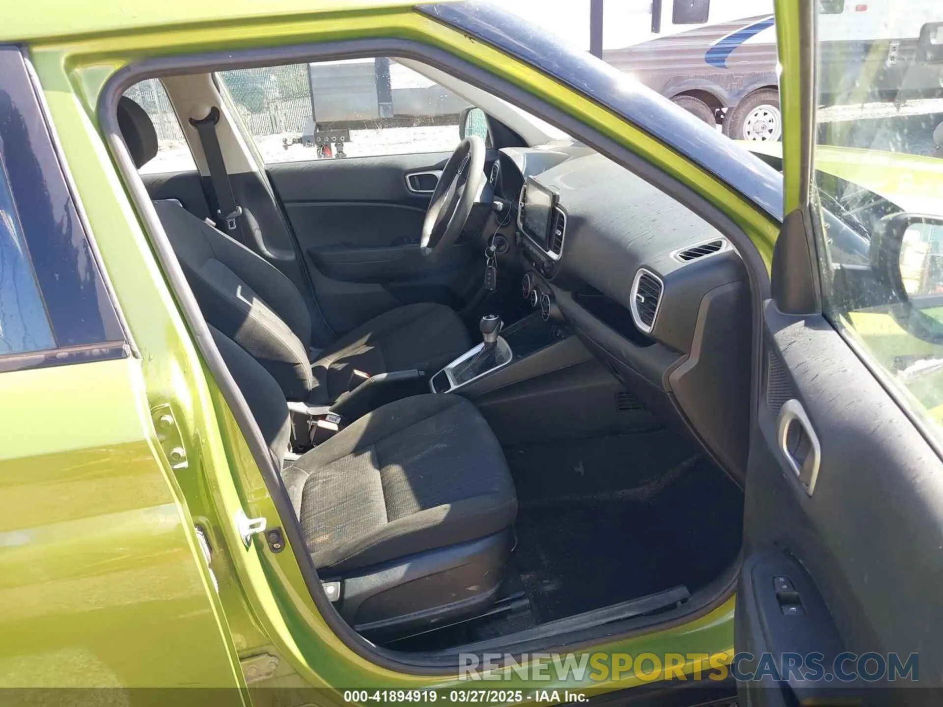 5 fotografías del automóvil dañado KMHRB8A35PU211329 HYUNDAI VENUE 2023