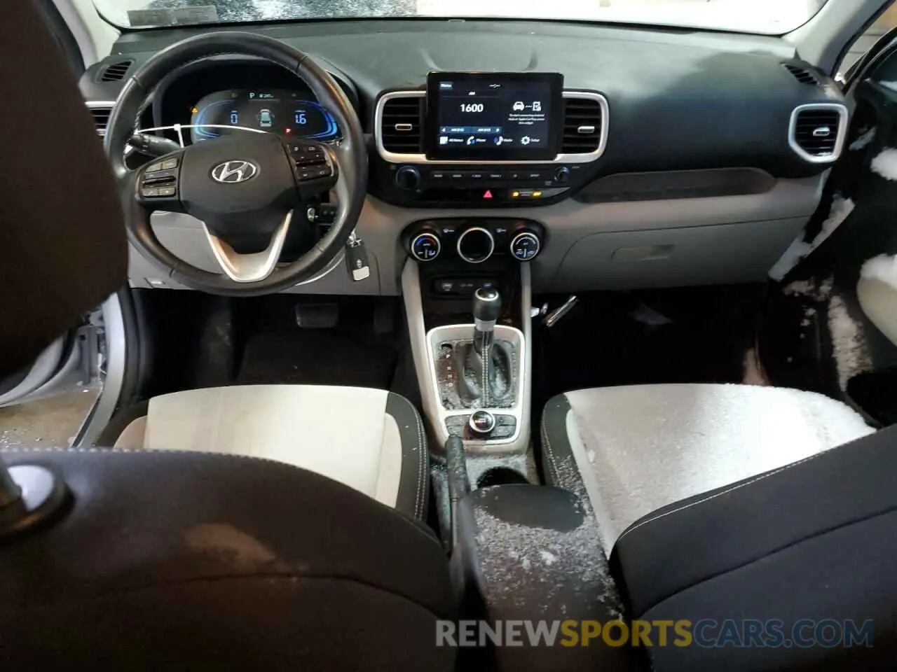 8 fotografías del automóvil dañado KMHRC8A33PU212167 HYUNDAI VENUE 2023