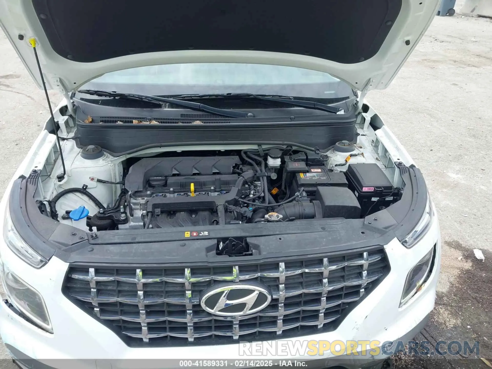 10 fotografías del automóvil dañado KMHRC8A33PU215490 HYUNDAI VENUE 2023