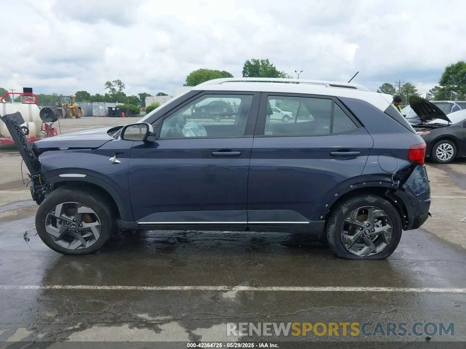14 fotografías del automóvil dañado KMHRC8A34PU248191 HYUNDAI VENUE 2023