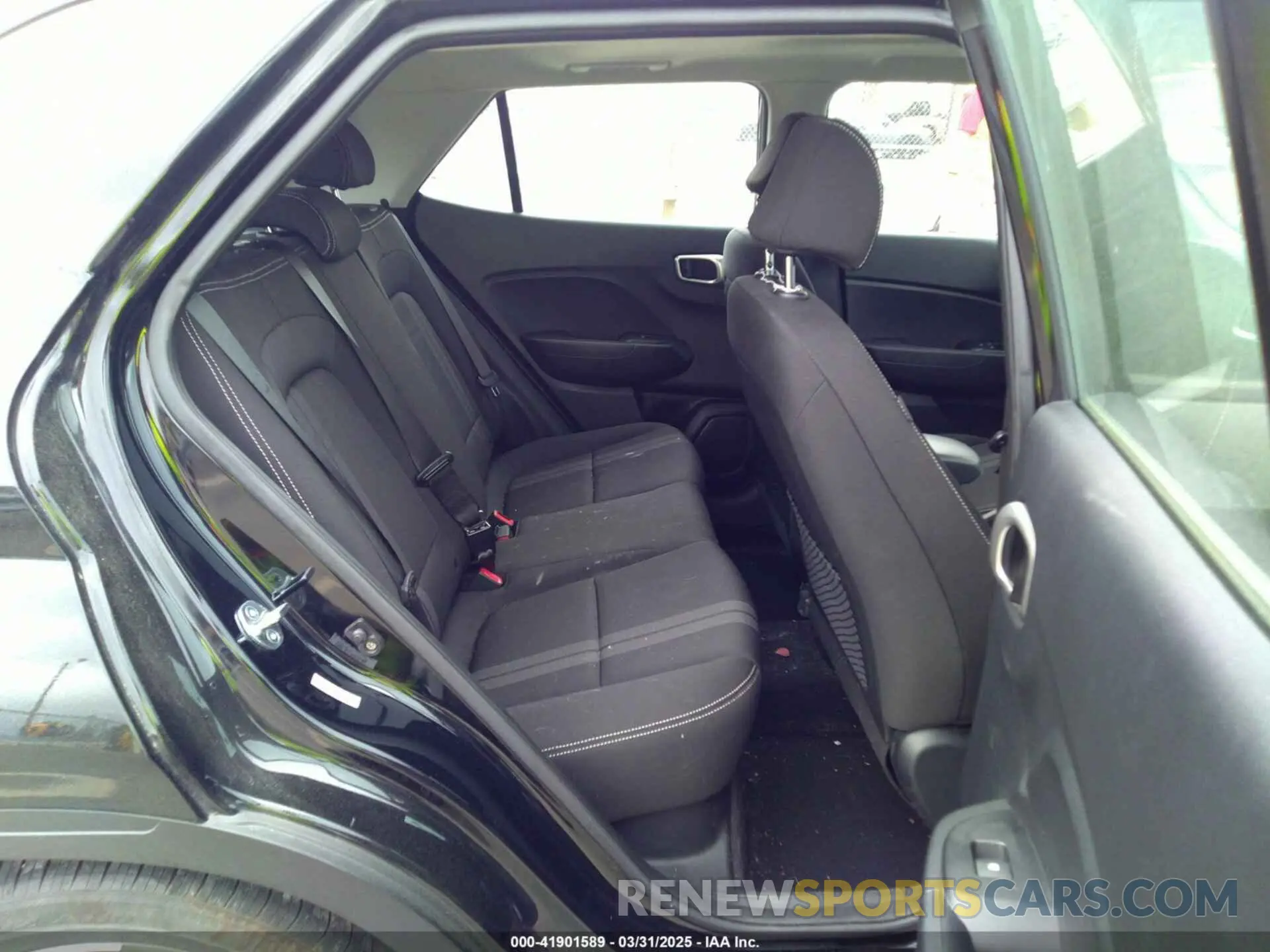8 fotografías del automóvil dañado KMHRC8A37PU230705 HYUNDAI VENUE 2023