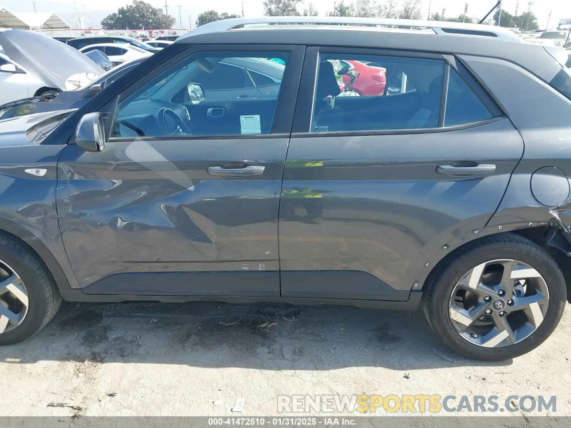 14 fotografías del automóvil dañado KMHRC8A37PU255300 HYUNDAI VENUE 2023