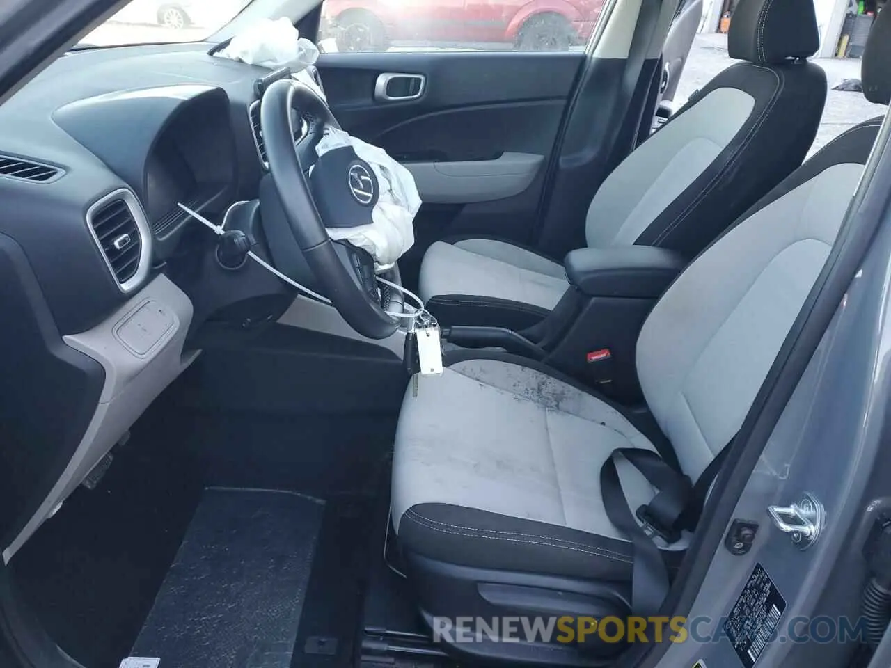 7 fotografías del automóvil dañado KMHRC8A3XPU232691 HYUNDAI VENUE 2023