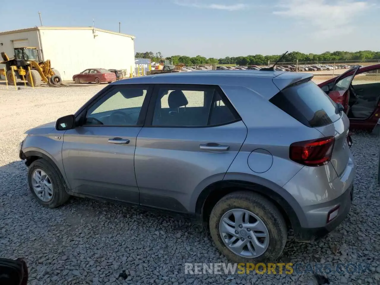 2 fotografías del automóvil dañado KMHRB8A32RU339577 HYUNDAI VENUE 2024