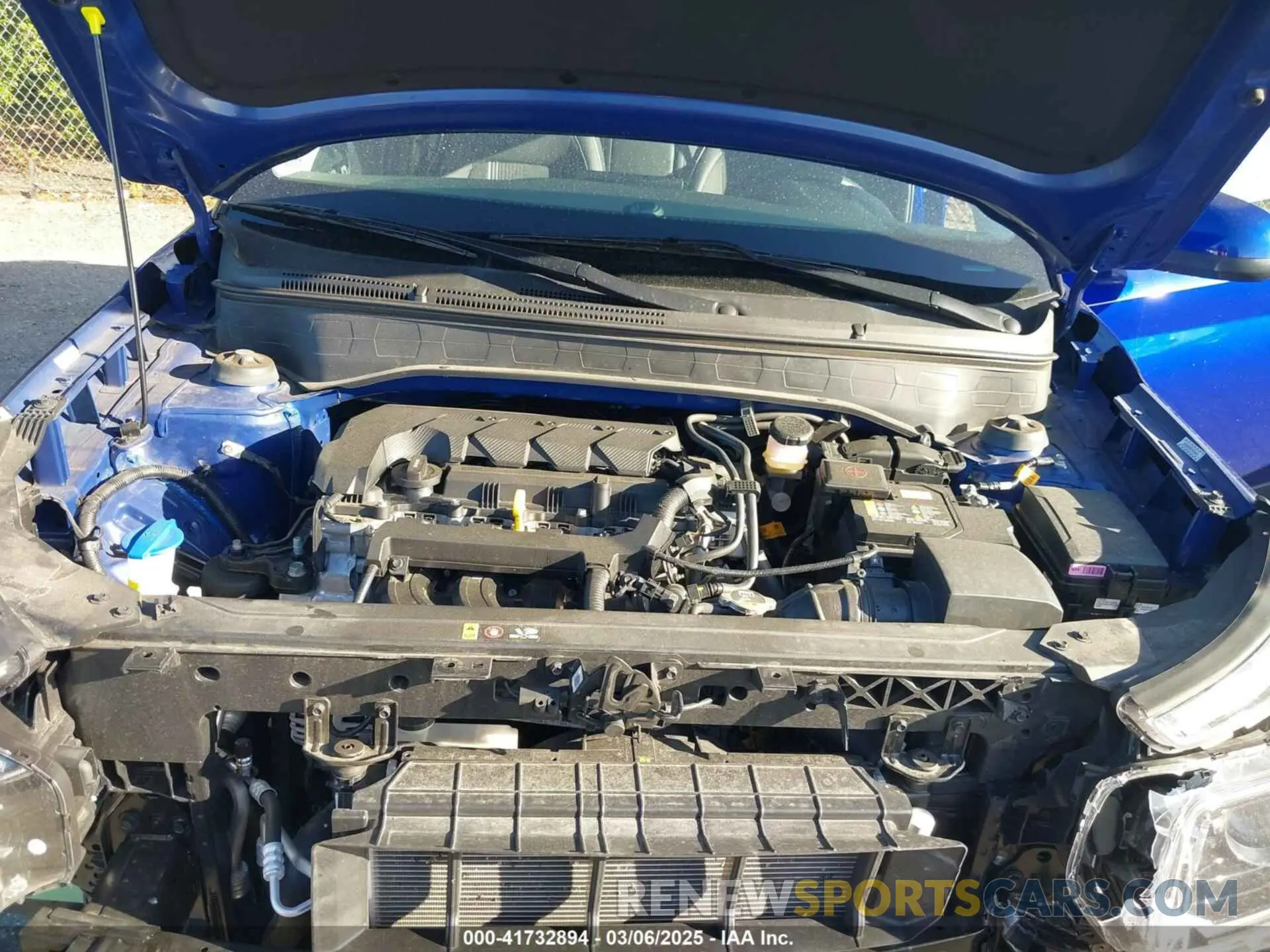 10 fotografías del automóvil dañado KMHRC8A33RU285025 HYUNDAI VENUE 2024