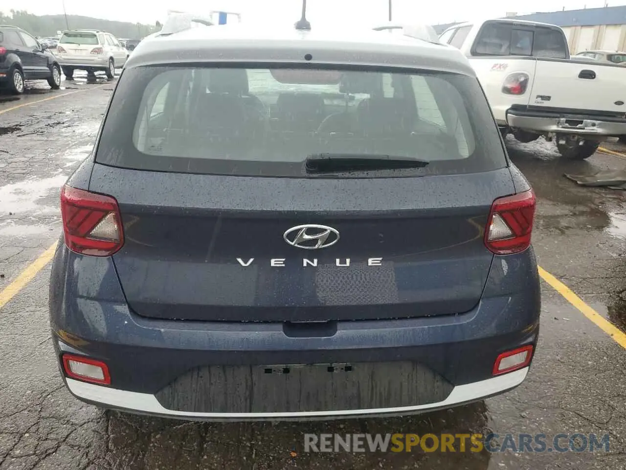 6 fotografías del automóvil dañado KMHRC8A36RU297850 HYUNDAI VENUE 2024