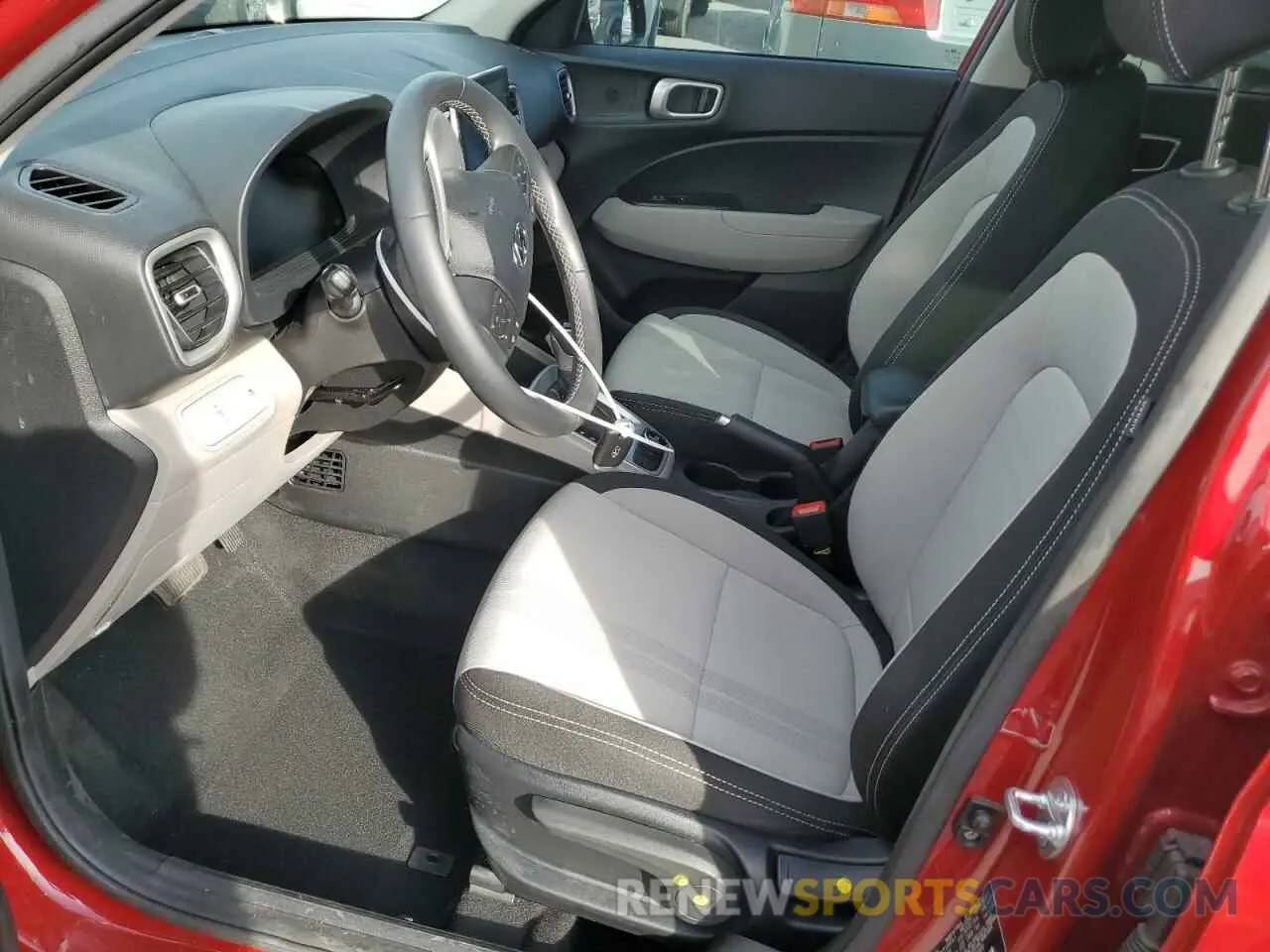 7 fotografías del automóvil dañado KMHRC8A36RU326800 HYUNDAI VENUE 2024