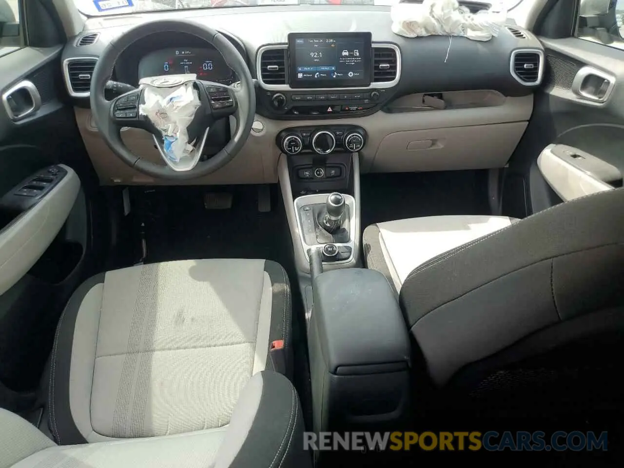 8 fotografías del automóvil dañado KMHRC8A38RU288955 HYUNDAI VENUE 2024