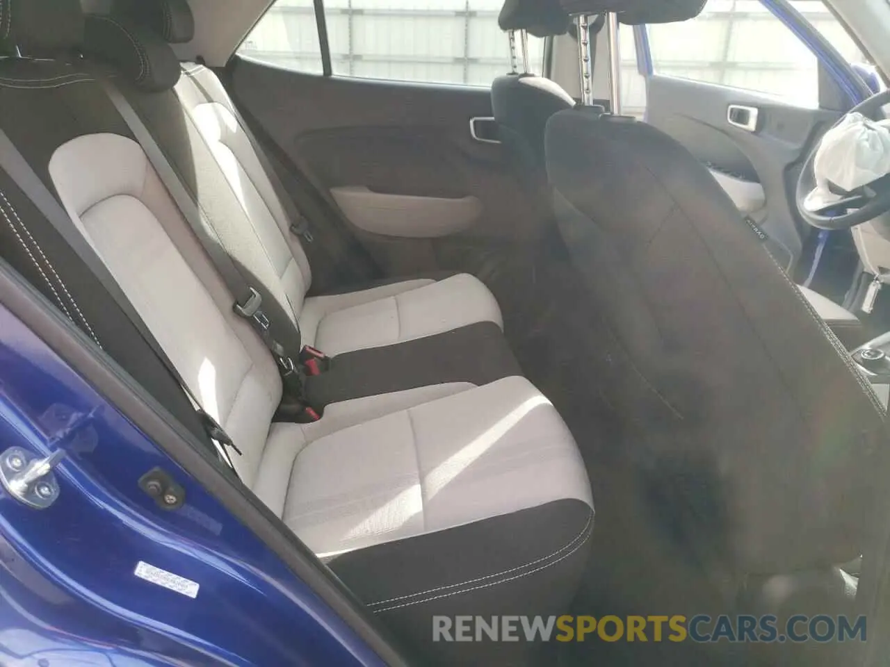 10 fotografías del automóvil dañado KMHRC8A38RU322425 HYUNDAI VENUE 2024