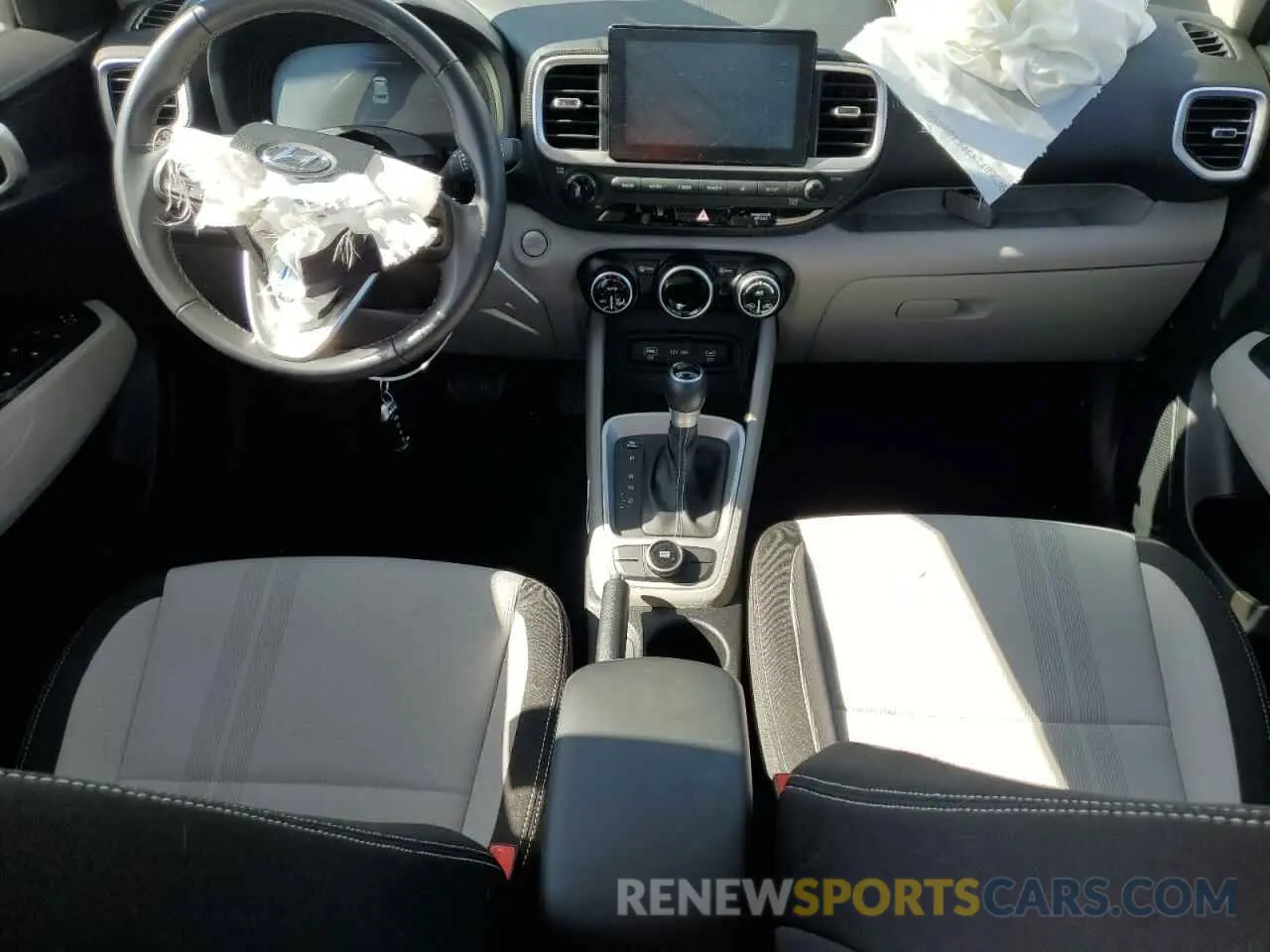 8 fotografías del automóvil dañado KMHRC8A38RU328905 HYUNDAI VENUE 2024