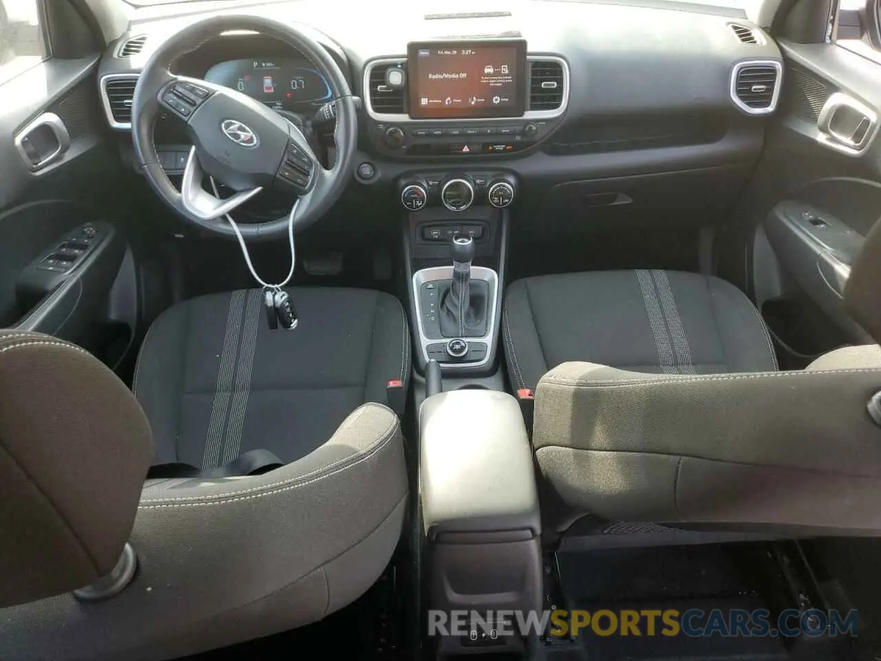 8 fotografías del automóvil dañado KMHRC8A3XRU306761 HYUNDAI VENUE 2024
