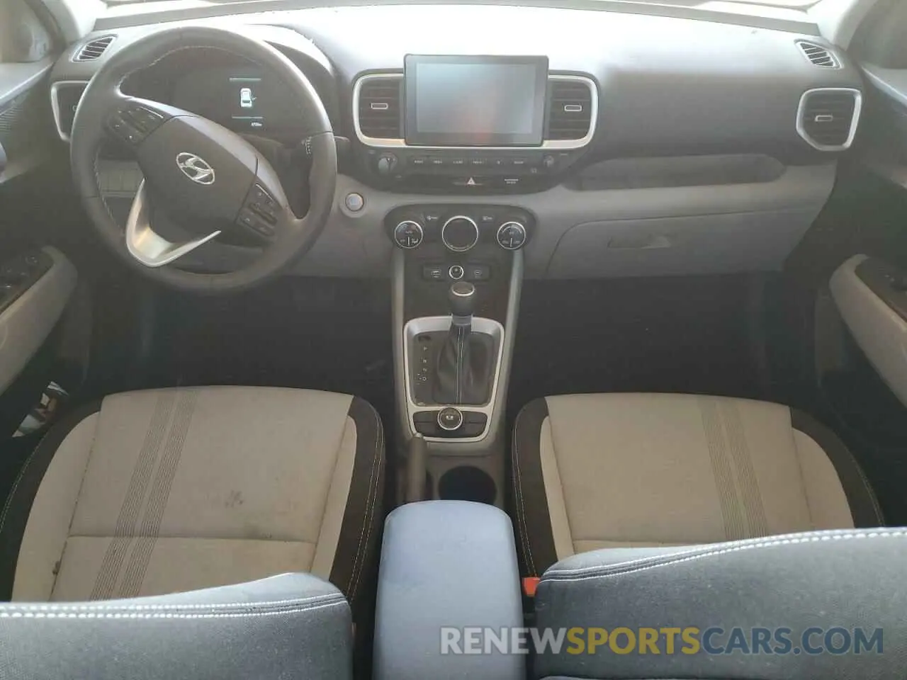 8 fotografías del automóvil dañado KMHRC8A33SU355631 HYUNDAI VENUE 2025