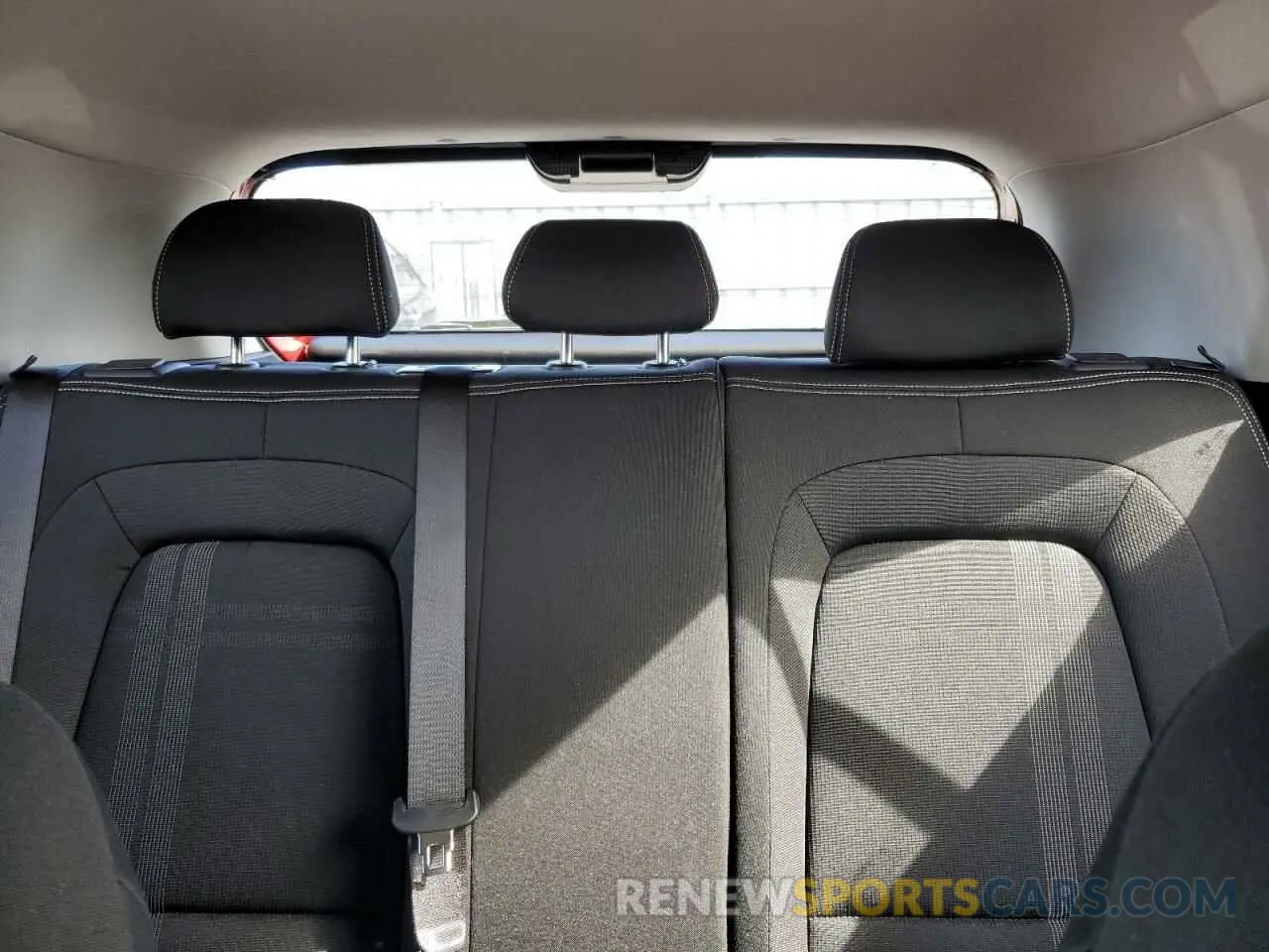 10 fotografías del automóvil dañado KMHRC8A34SU360403 HYUNDAI VENUE 2025